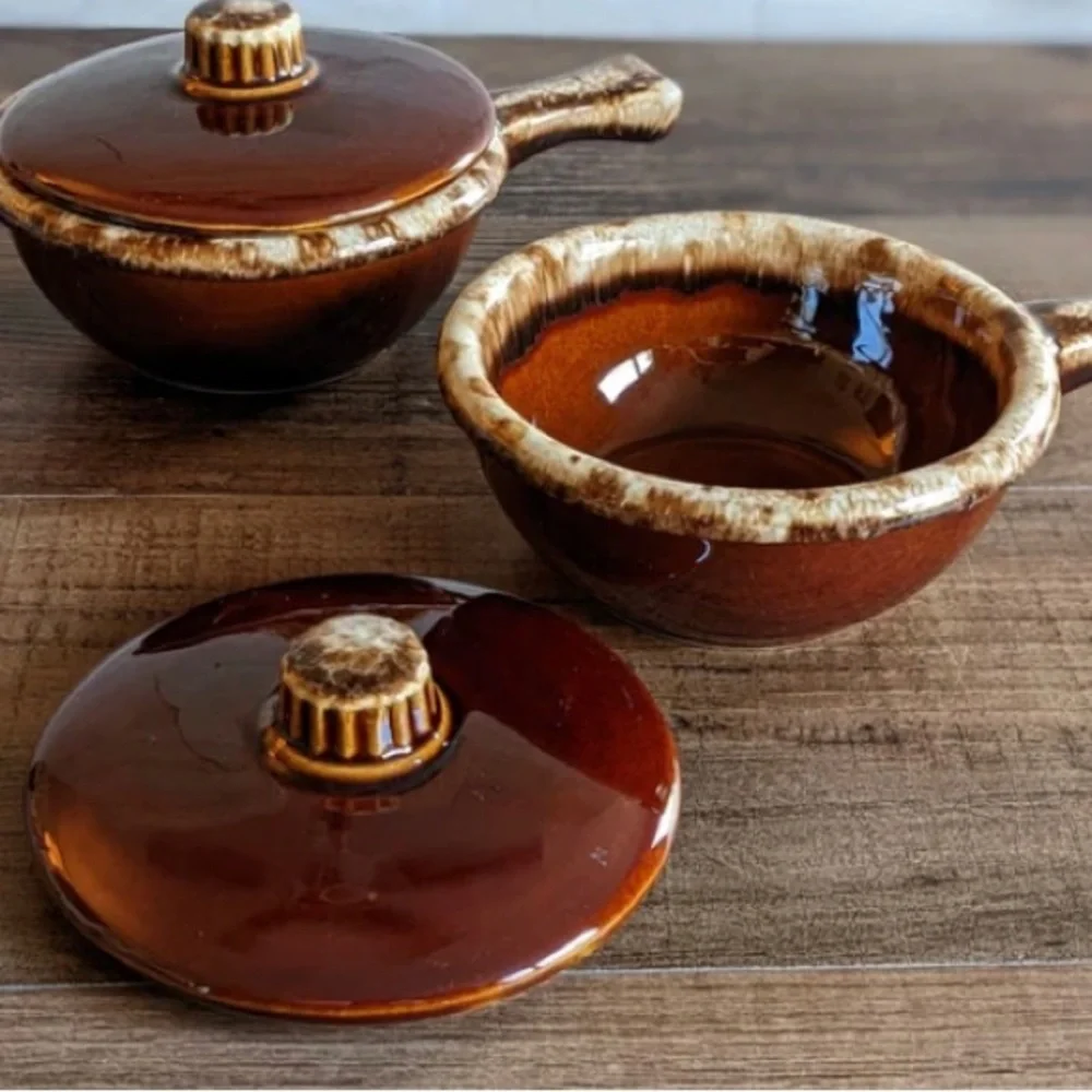 HULL POTTERY Oven Proof Brown Dip Glaze Set of 2 Chili Soup Bowls w/Handle